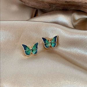 ✨Butterfly Studs (Boutique)